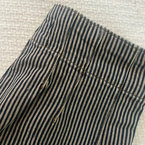 We The Free Jayce Flare Jean - Railroad Pinstripe - Picture 3 of 8